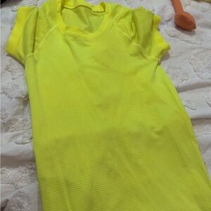 lululemon athletica Yellow Short Sleeve Tee